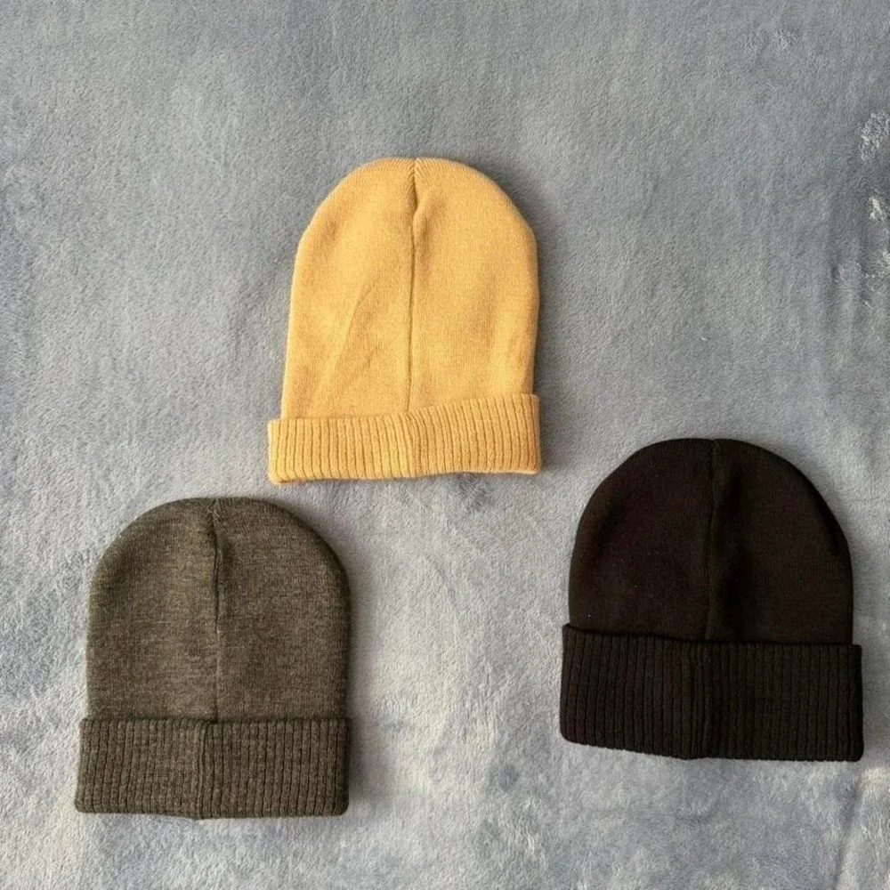 Realtree‎ black , light brown  and black  beanie set  of 3